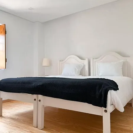 Casa Da Eira By Quantique Willa Amares